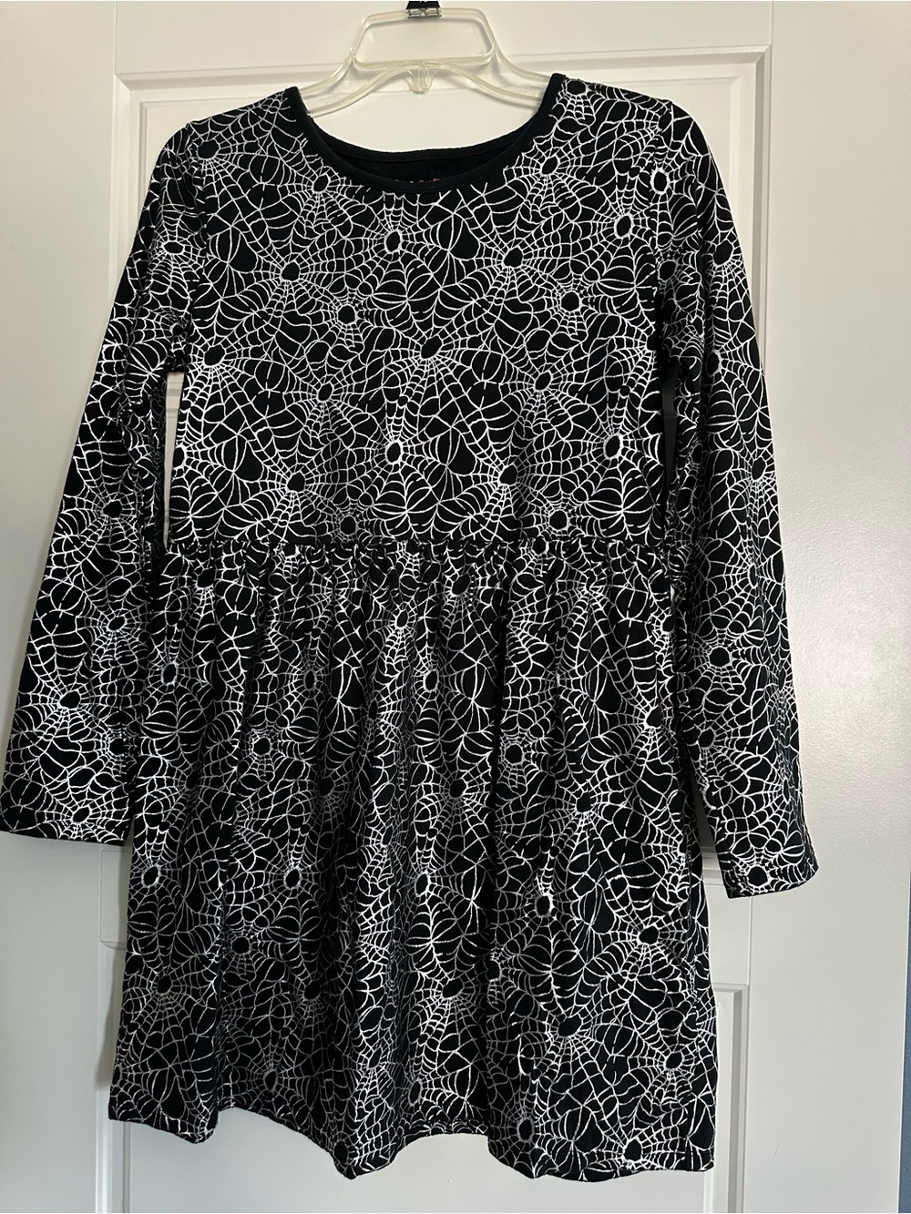 Cat & Jack Black and White Spiderweb Print Long Sleeve Dress